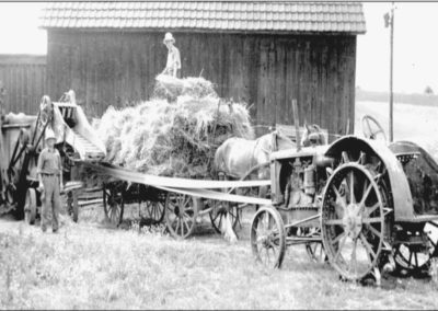 Fion MacCrea Ells Farm Pleasant Valley 400x284 - Town Gallery