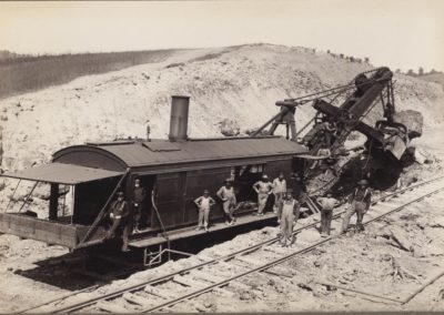 Fion MacCrea Erie Constructing 1850s 400x284 - Town Gallery