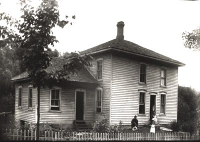 Fion MacCrea Jefferds House Main street AS 400x284 - Town Gallery