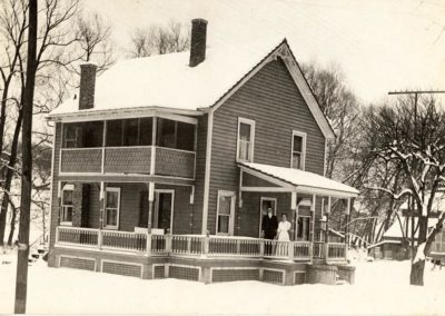 Fion MacCrea Willard House alfred station 400x284 - Town Gallery