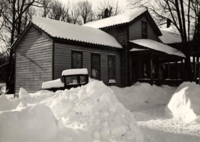 Fion MacCrea Yarn over 400x284 - Town Gallery