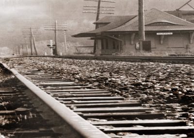 Fion MacCrea alfred station 400x284 - Town Gallery